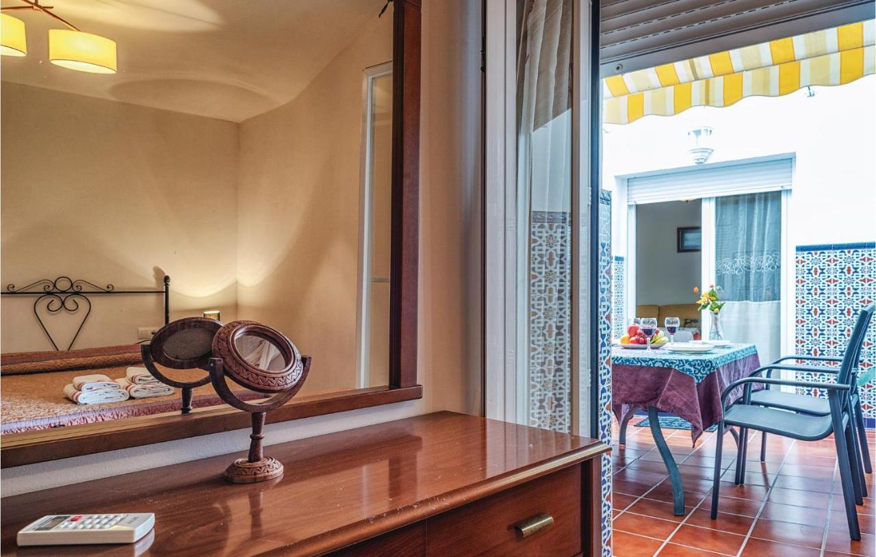 Beautiful Apartment In Cordoba With Kitchenette Dış mekan fotoğraf